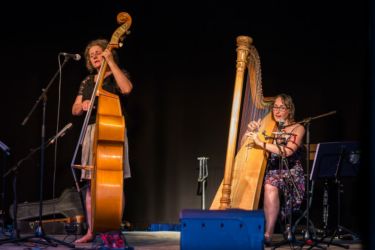 03-Comedy-Mix-ER_150612-JK-42775-w1000-h800