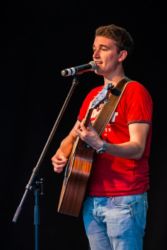 05-Comedy-Mix-ER_150724-JK-43038-w1000-h800