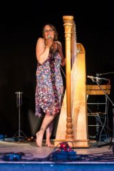 08-Comedy-Mix-ER_150612-JK-42760-w1000-h800