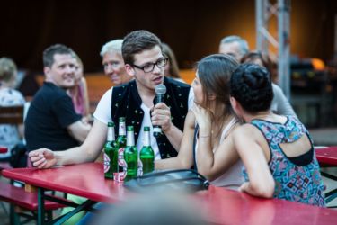 08-Comedy-Mix-ER_150724-JK-43089-w1000-h800