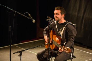 12-Comedy-Mix_160401-JK-45466