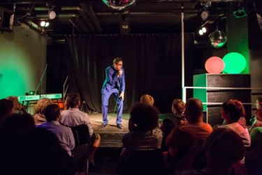 16-Comedy-Mix_150903-JK-43783-w1000-h800