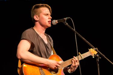 18-Comedy-Mix-ER_150612-JK-42868-w1000-h800