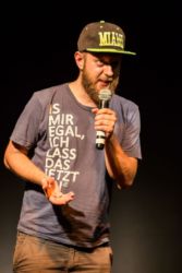 23-Comedy-Mix-ER_150724-JK-43200-w1000-h800