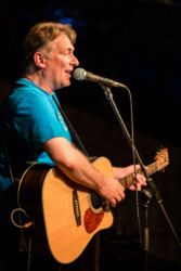 24-Comedy-Mix-ER_150612-JK-42920-w1000-h800