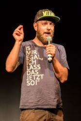 24-Comedy-Mix-ER_150724-JK-43201-w1000-h800